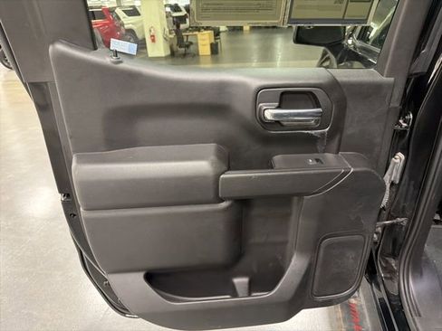 Used 2021 Chevrolet Silverado 1500 LT image 19