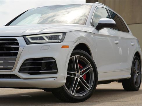 Used 2019 Audi SQ5 Prestige AWD/4WD image 9