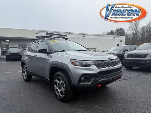 Used 2022 Jeep Compass Trailhawk w/ Trailhawk Convenience Group image 1