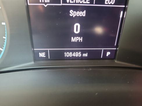 Used 2022 Chevrolet Equinox LS FWD image 31