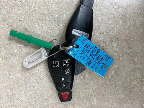 Used 2012 Chrysler Town & Country Touring image 25