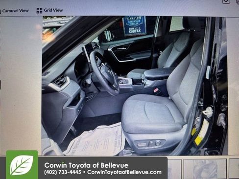 Used 2025 Toyota RAV4 XLE AWD/4WD image 9