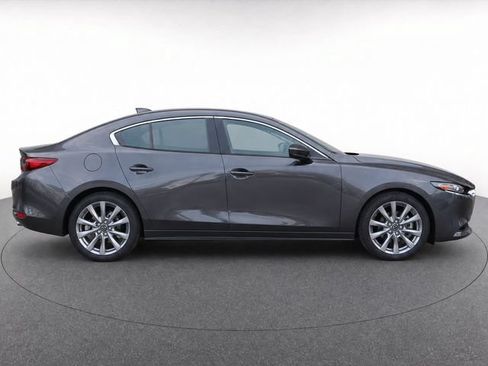 Used 2020 MAZDA MAZDA3 Sedan w/ Preferred Package FWD image 5