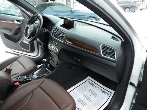 Used 2018 Audi Q3 2.0T Premium Plus w/ Premium Plus Package AWD/4WD image 15