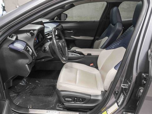 Used 2020 Lexus UX 200 w/ Accessory Package 2 FWD image 22