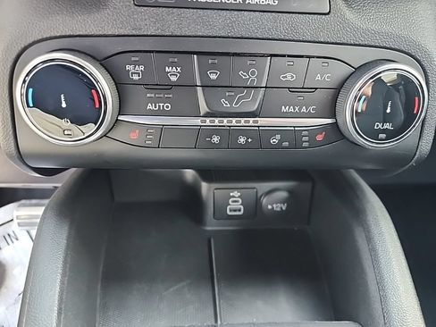 Used 2024 Ford Escape ST-Line AWD/4WD image 18