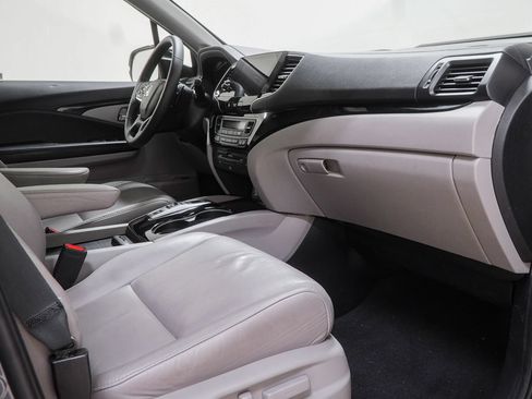 Used 2021 Honda Pilot Touring image 39