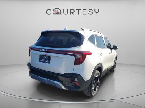 New 2026 Kia Seltos S FWD image 4