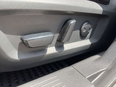 Used 2021 Nissan Rogue SL w/ Premium Package FWD image 11