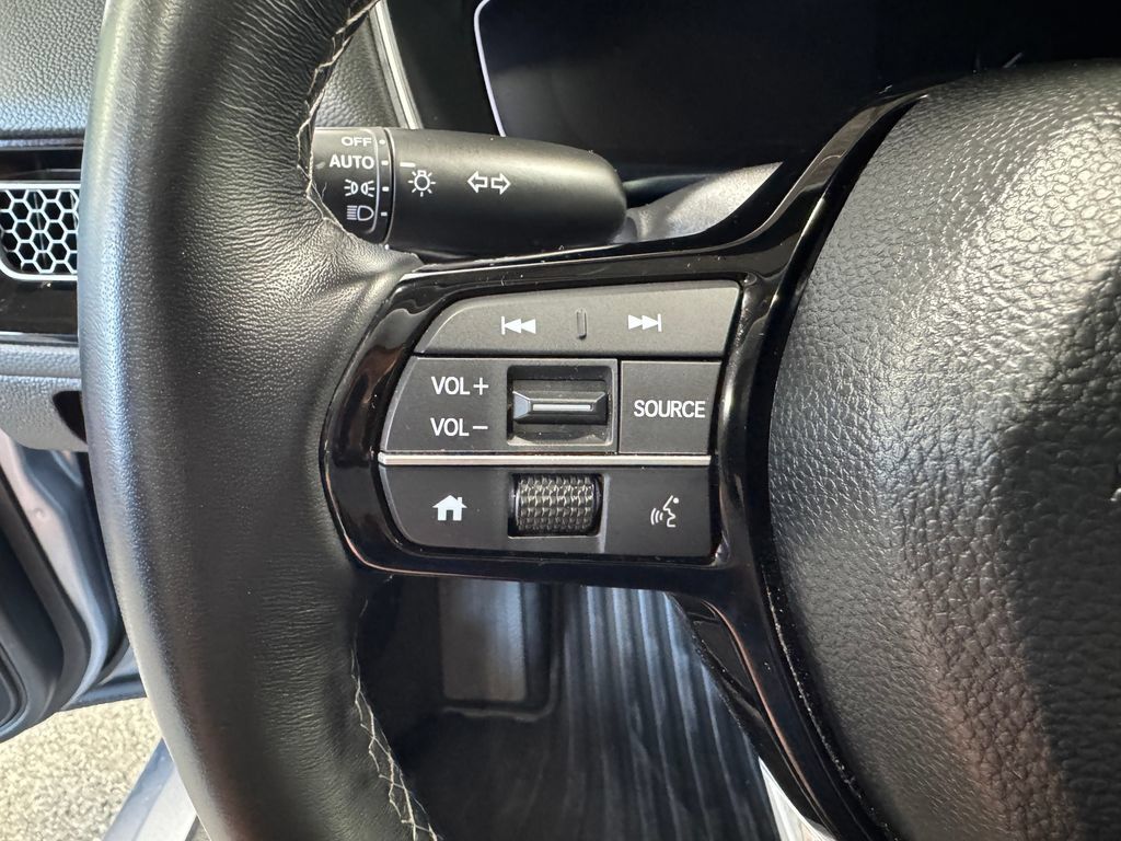 Used 2024 Honda Civic EX-L image 18