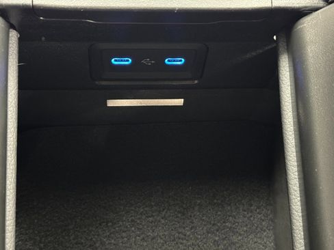 Used 2024 Mercedes-Benz CLE 450 4MATIC Coupe w/ Advanced USB Package image 35