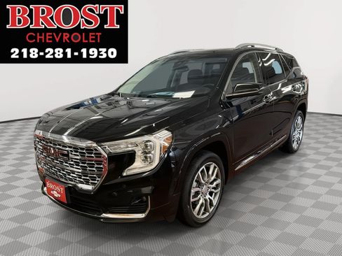 Used 2023 GMC Terrain Denali AWD/4WD image 1