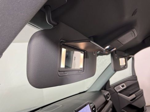 Used 2023 Ford Explorer Limited image 38