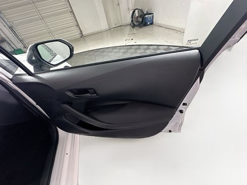 Used 2025 Toyota Corolla LE image 31