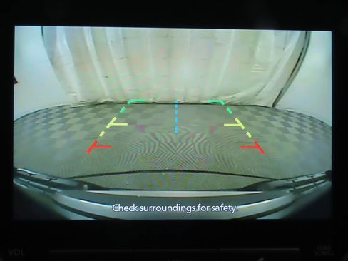 Used 2022 Nissan Frontier SV image 15