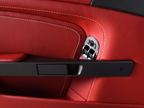 Used 2013 Aston Martin V8 Vantage Coupe image 22