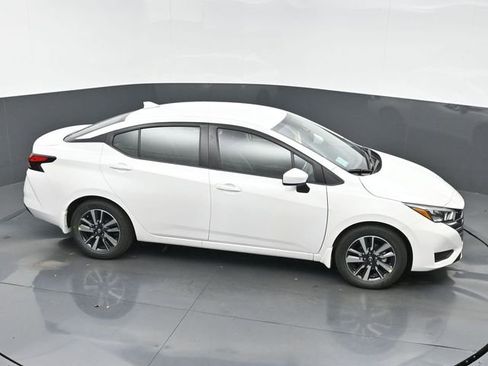 New 2025 Nissan Versa SV w/ Trunk Package image 33
