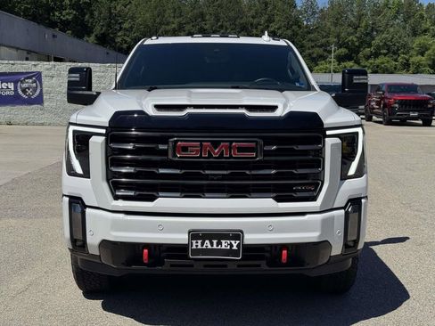Used 2024 GMC Sierra 2500 AT4 w/ AT4 Premium Plus Package AWD/4WD image 26