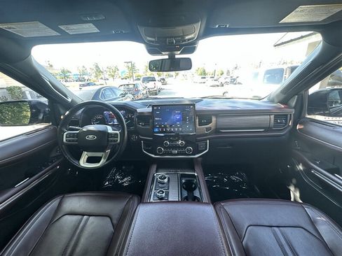 Used 2024 Ford Expedition Max Limited AWD/4WD image 11