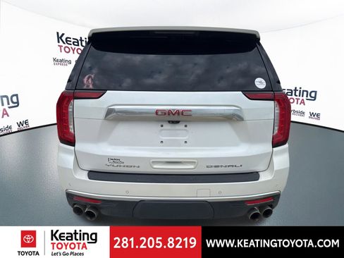 Used 2021 GMC Yukon Denali w/ Denali Premium Package image 6