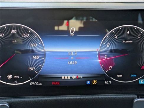 Certified 2025 Mercedes-Benz GLB 250 image 11