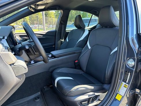 Used 2026 Toyota Camry SE w/ Convenience Package FWD image 18