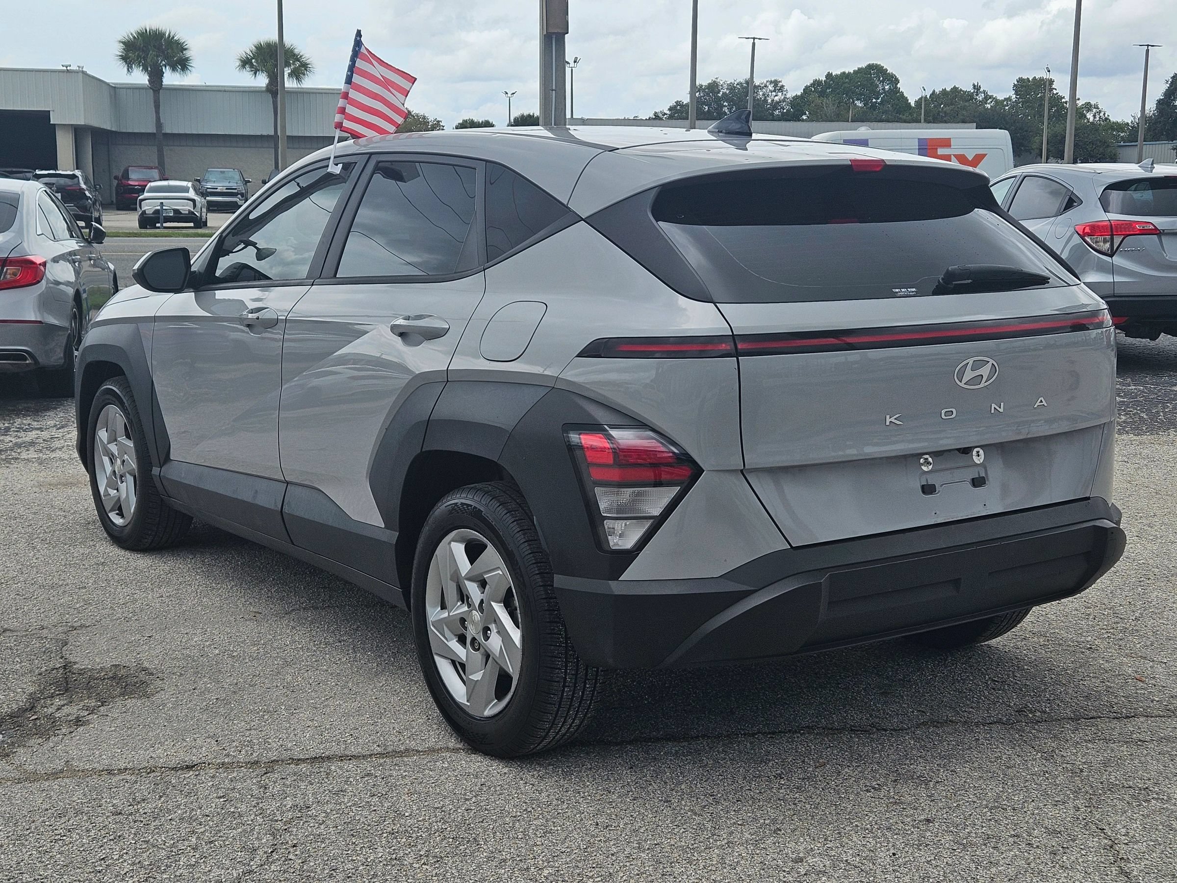 Used 2024 Hyundai Kona SE FWD image 5