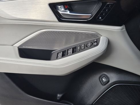 Certified 2023 Acura MDX FWD w/ Technology Package image 29