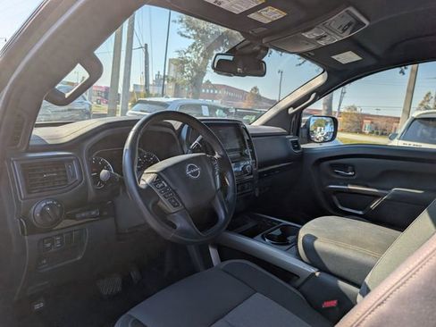 Used 2024 Nissan Titan SV w/ SV Bronze Edition Package image 8