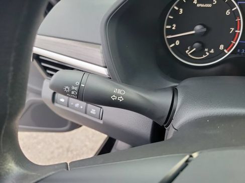 New 2026 Nissan Altima 2.5 SV AWD/4WD image 24