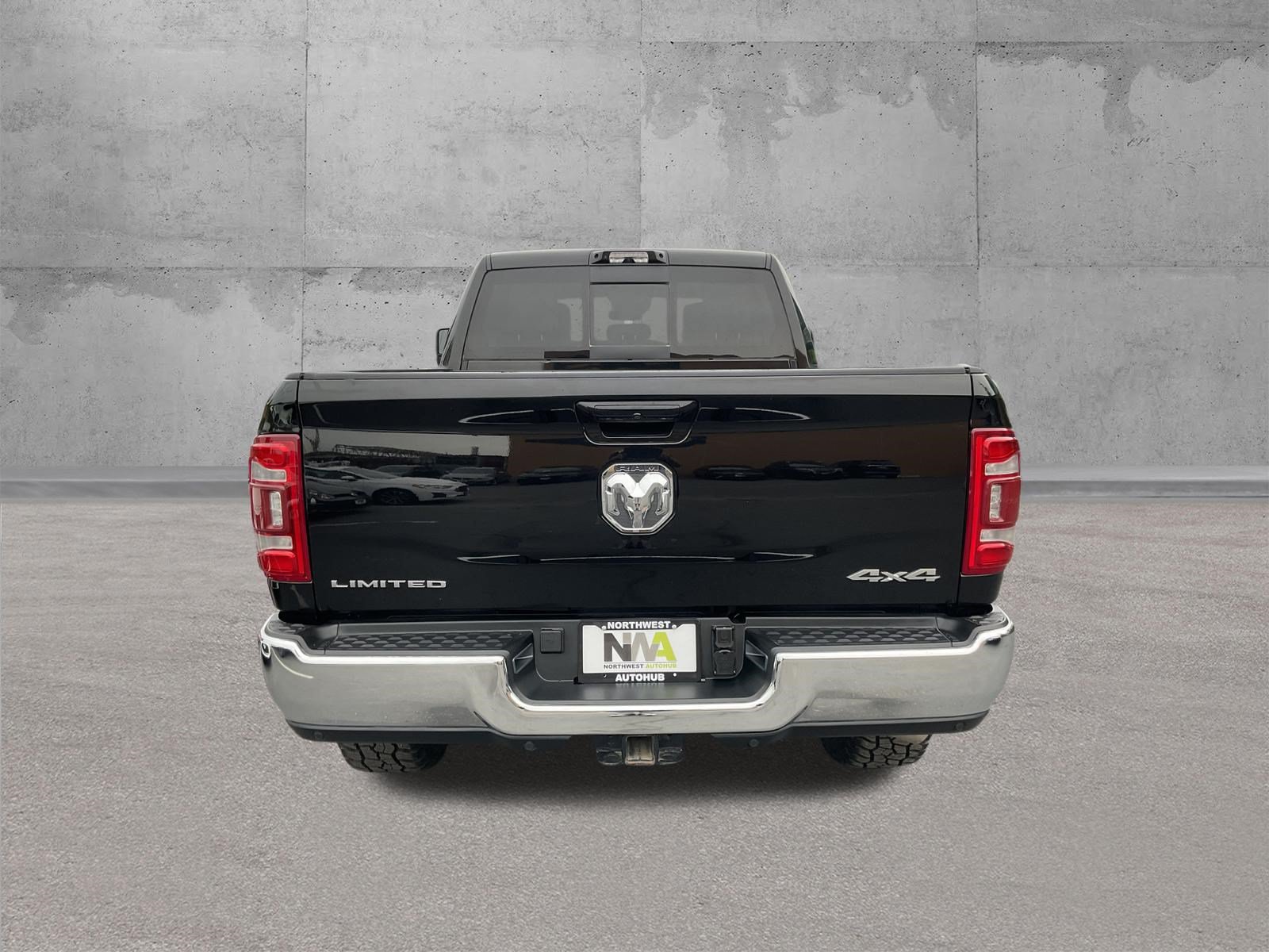 Used 2024 RAM 2500 Limited AWD/4WD image 4