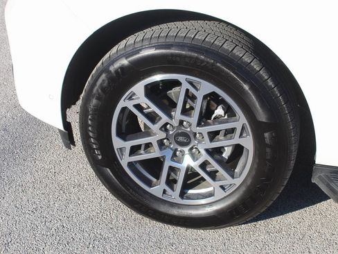 New 2025 Ford Expedition Max Active image 5