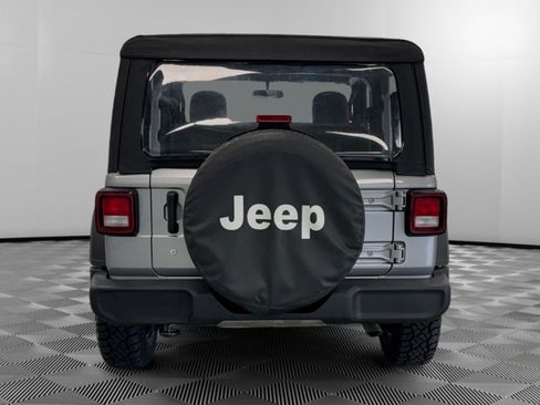 Used 2019 Jeep Wrangler Sport AWD/4WD image 7