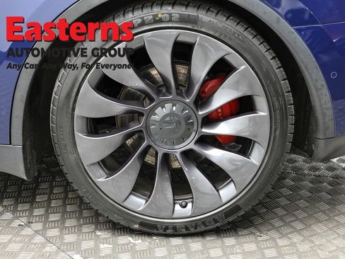 Used 2021 Tesla Model Y Performance image 8