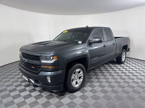 Used 2019 Chevrolet Silverado 1500 LT w/ All Star Edition image 5