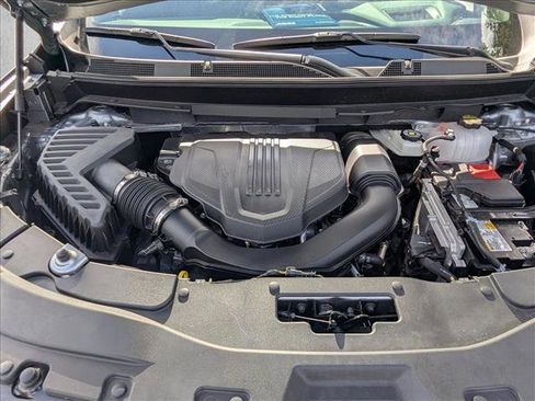 Used 2025 GMC Acadia AT4 w/ Luxury Package AWD/4WD image 21