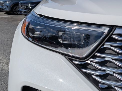 Certified 2023 Ford Explorer Platinum w/ Technology Package image 10