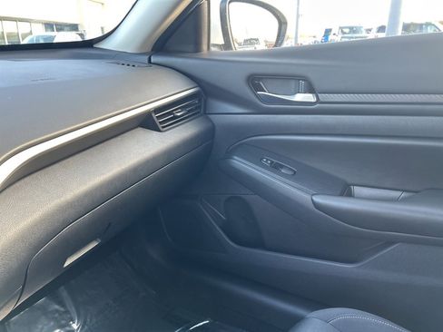 Used 2022 Nissan Altima 2.5 S image 26