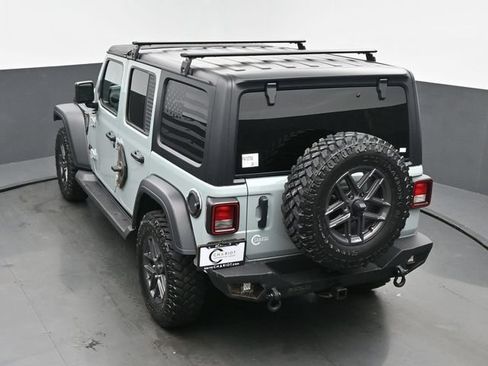 Used 2024 Jeep Wrangler Unlimited Sport AWD/4WD image 39