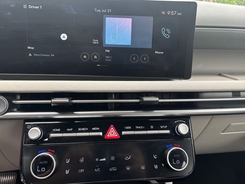 Certified 2025 Hyundai Tucson Limited AWD/4WD image 27