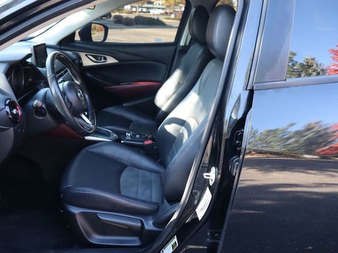 Used 2018 MAZDA CX-3 Touring w/ Preferred Equipment Package image 19