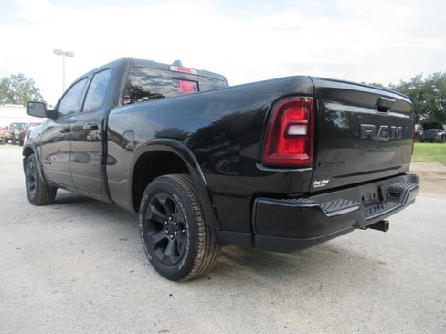 Used 2025 RAM 1500 Big Horn RWD image 3