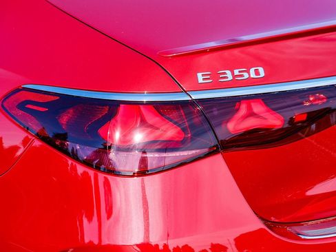 New 2026 Mercedes-Benz E 350 4MATIC Sedan image 8