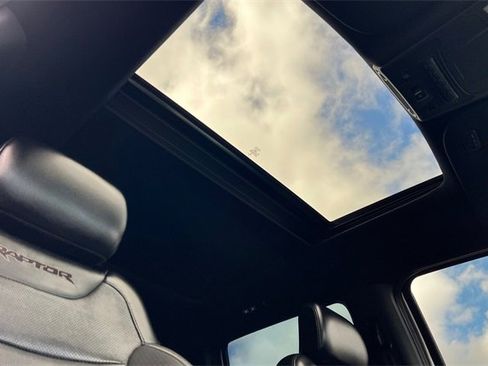 Used 2019 Ford F150 Raptor w/ Equipment Group 802A Luxury image 18