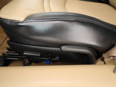 Used 2000 Chevrolet Corvette Convertible w/ Performance Handling Pkg image 9