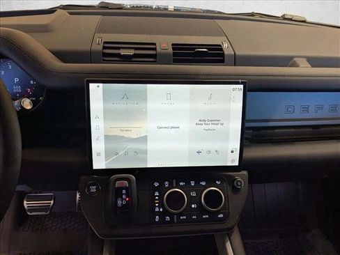 New 2026 Land Rover Defender 130 V8 AWD/4WD image 12