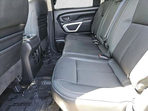 Used 2017 Nissan Titan PRO-4X AWD/4WD image 21