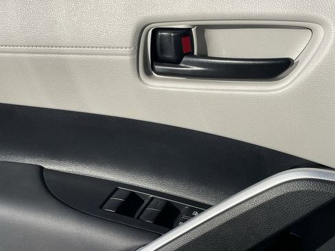New 2026 Toyota Corolla Cross LE FWD image 16