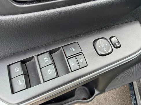 Used 2017 Toyota Camry LE FWD image 16