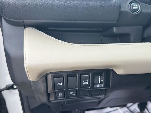Used 2019 Subaru Ascent Touring w/ Popular Package #3 AWD/4WD image 8